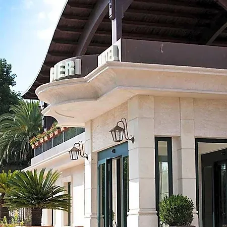 فندق Barbieri 4*