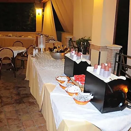 Barbieri فندق 4*